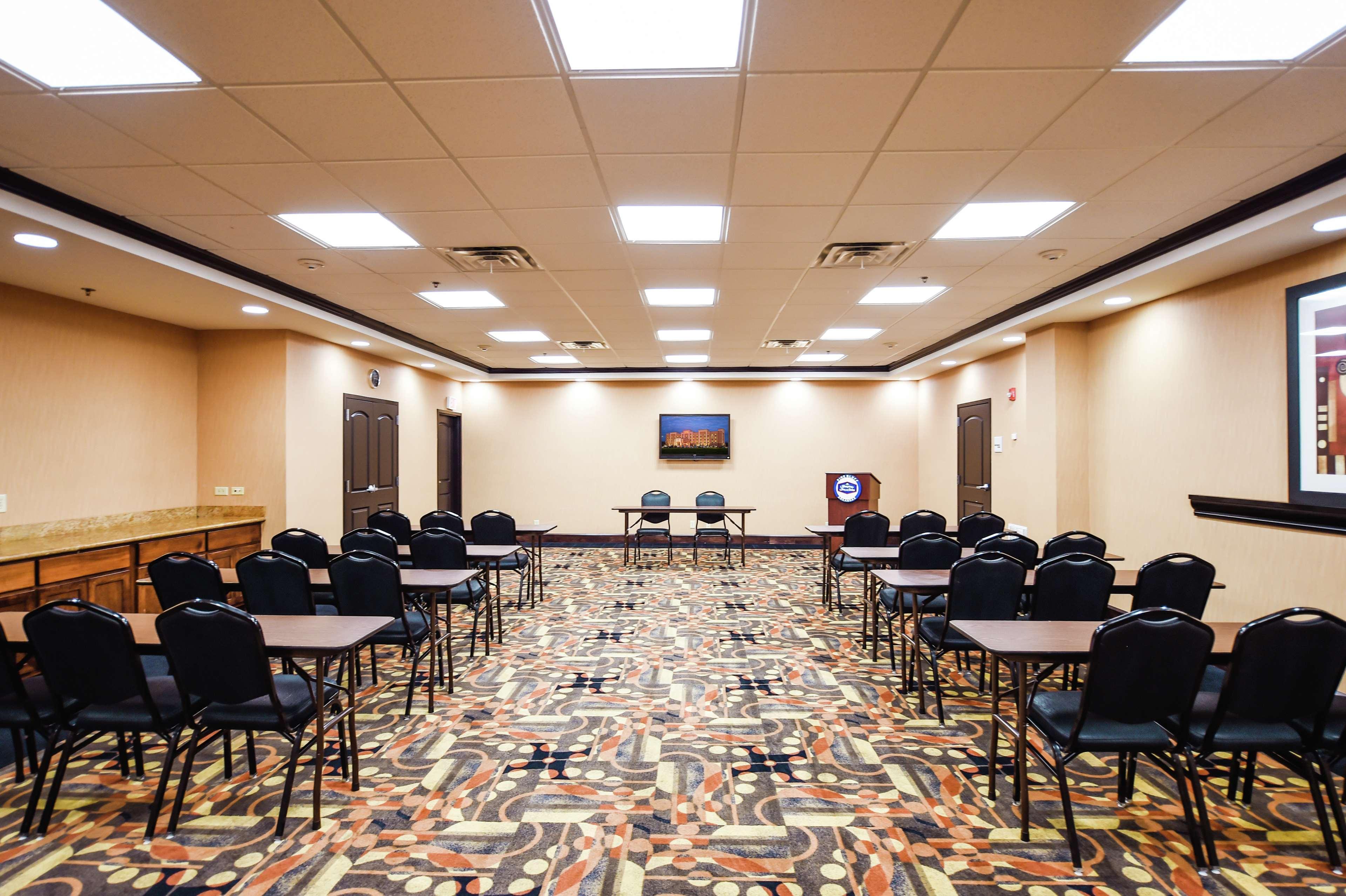 Hampton Inn & Suites Pine Bluff Eksteriør billede