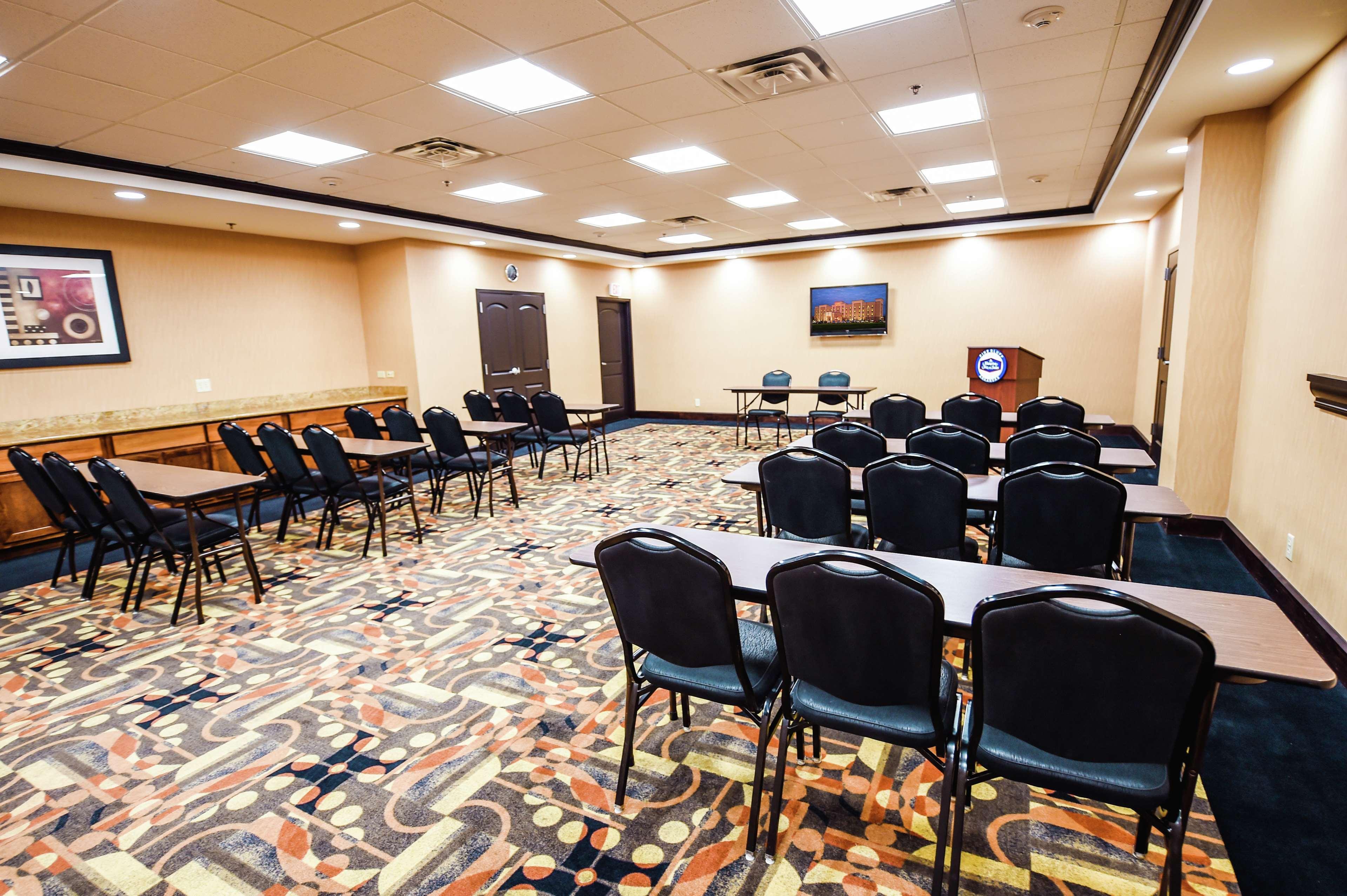 Hampton Inn & Suites Pine Bluff Eksteriør billede