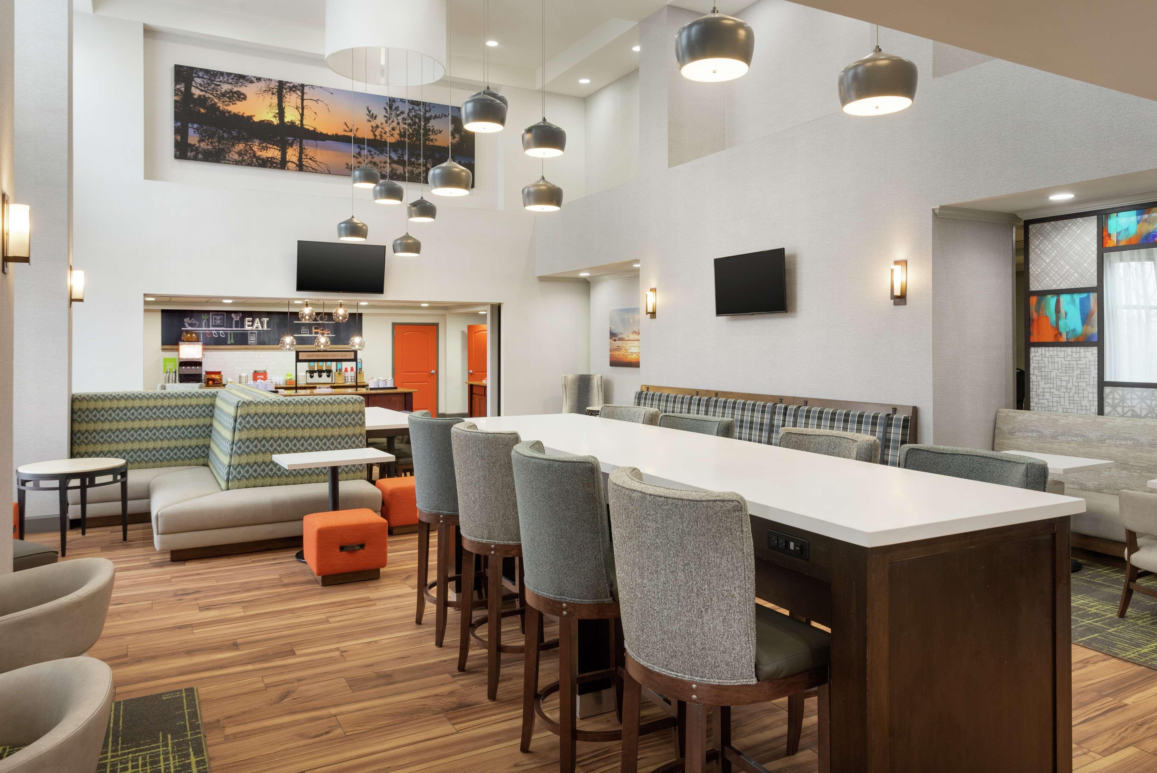 Hampton Inn & Suites Pine Bluff Eksteriør billede