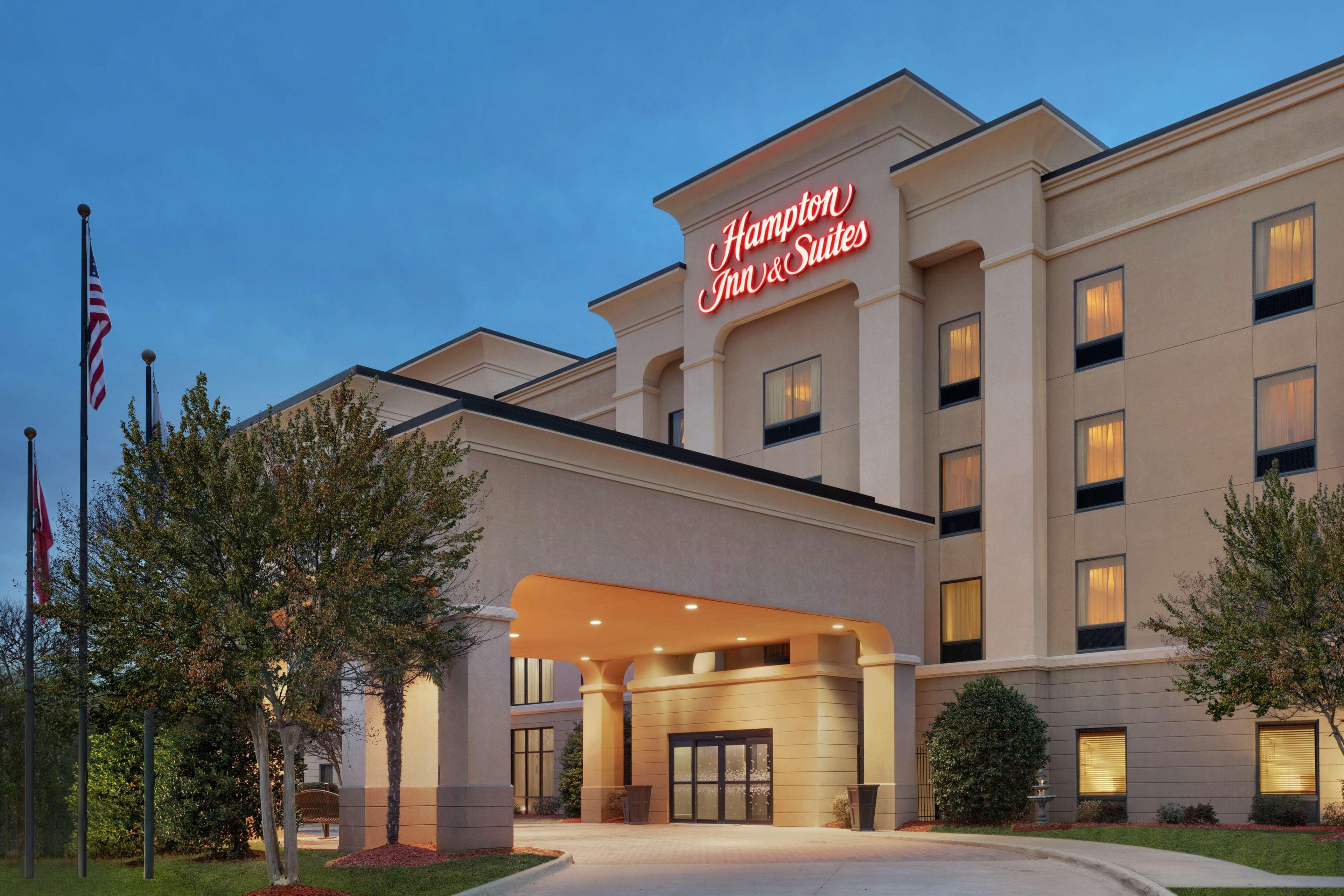 Hampton Inn & Suites Pine Bluff Eksteriør billede