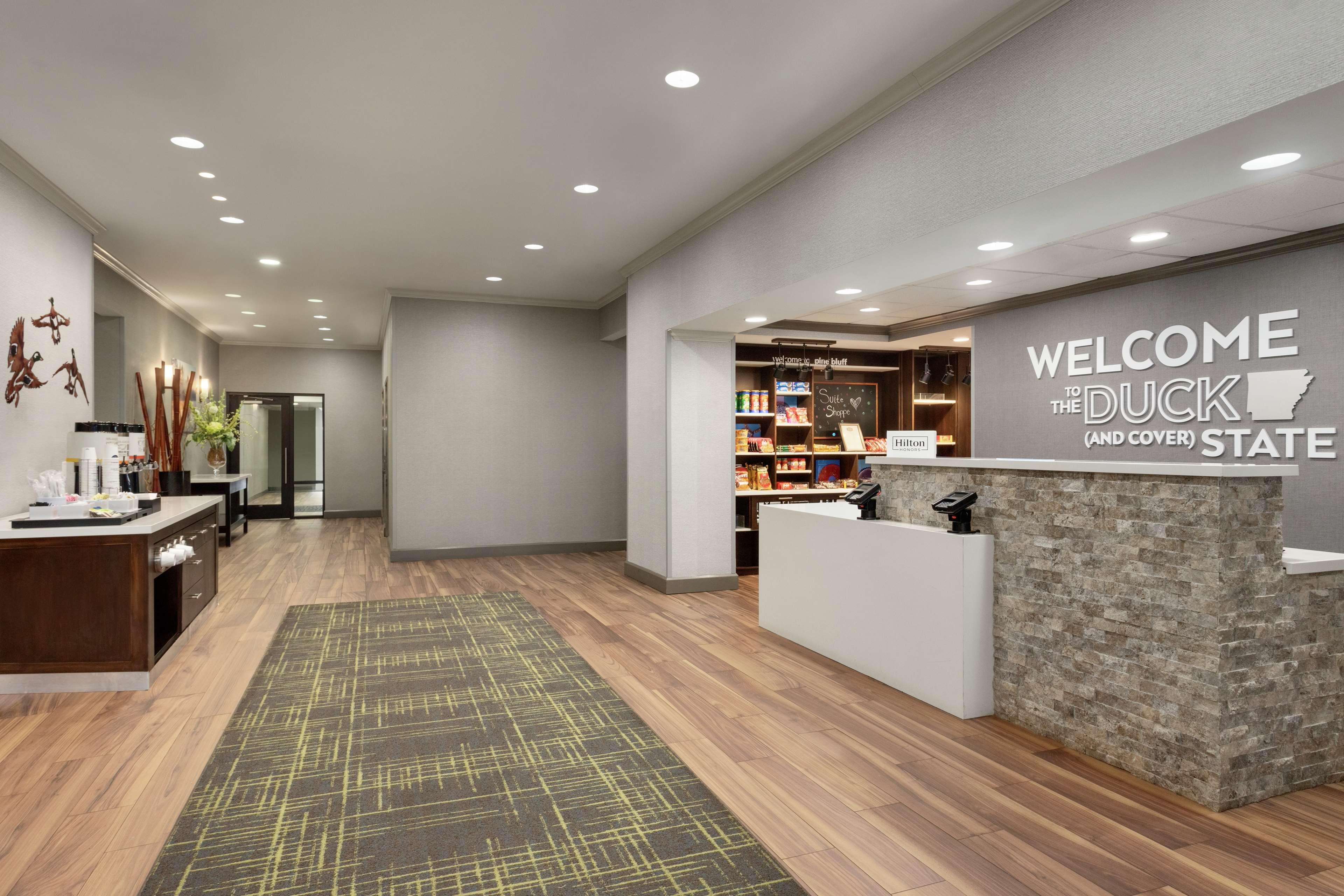 Hampton Inn & Suites Pine Bluff Eksteriør billede