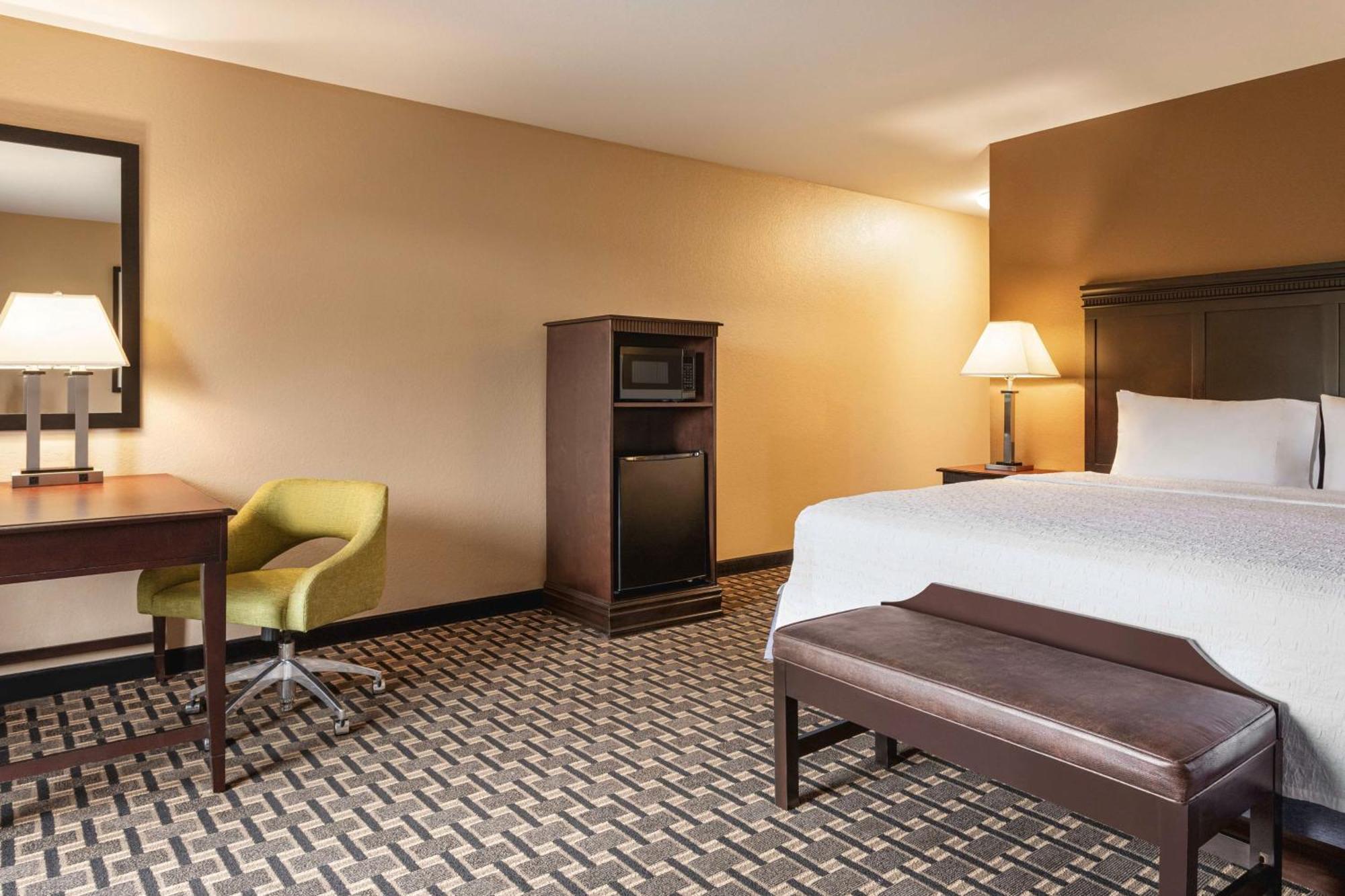 Hampton Inn & Suites Pine Bluff Eksteriør billede