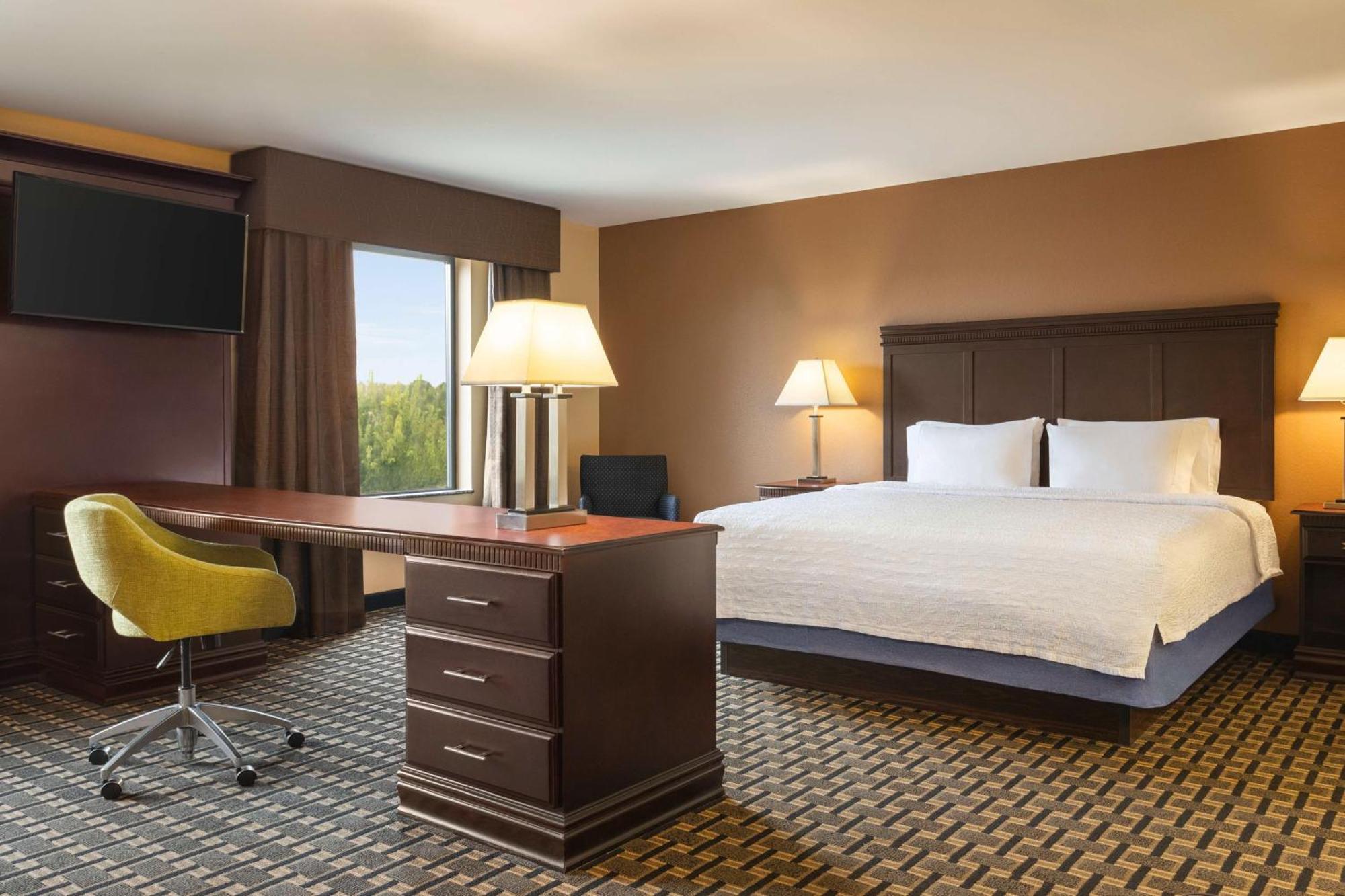 Hampton Inn & Suites Pine Bluff Eksteriør billede